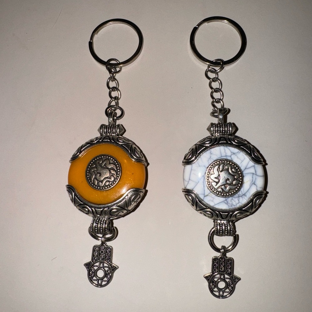 Bundle - keychains - Picture 2 of 4